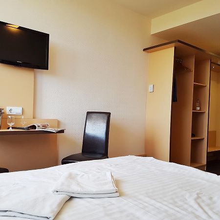Hotel Pest Inn Budapest Ngoại thất bức ảnh