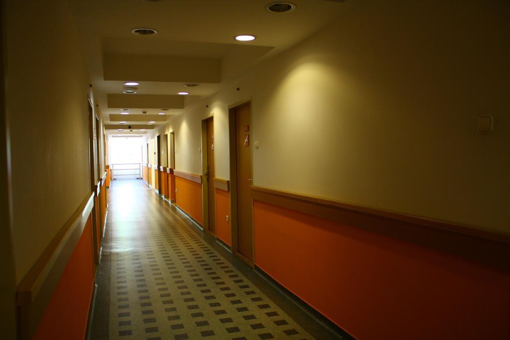 Hotel Pest Inn Budapest Ngoại thất bức ảnh