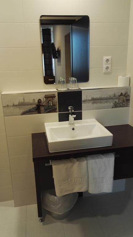 Hotel Pest Inn Budapest Ngoại thất bức ảnh