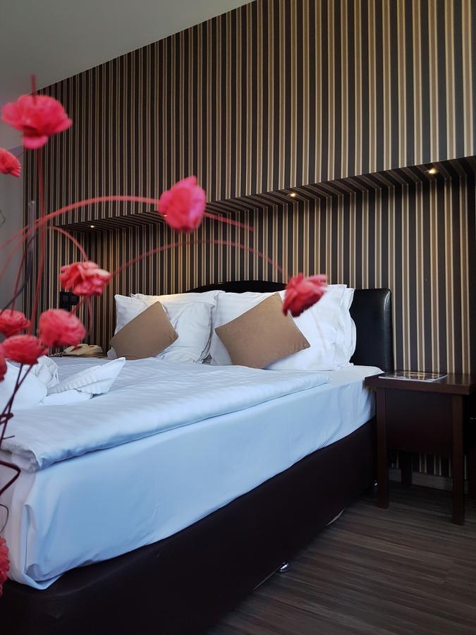 Hotel Pest Inn Budapest Ngoại thất bức ảnh