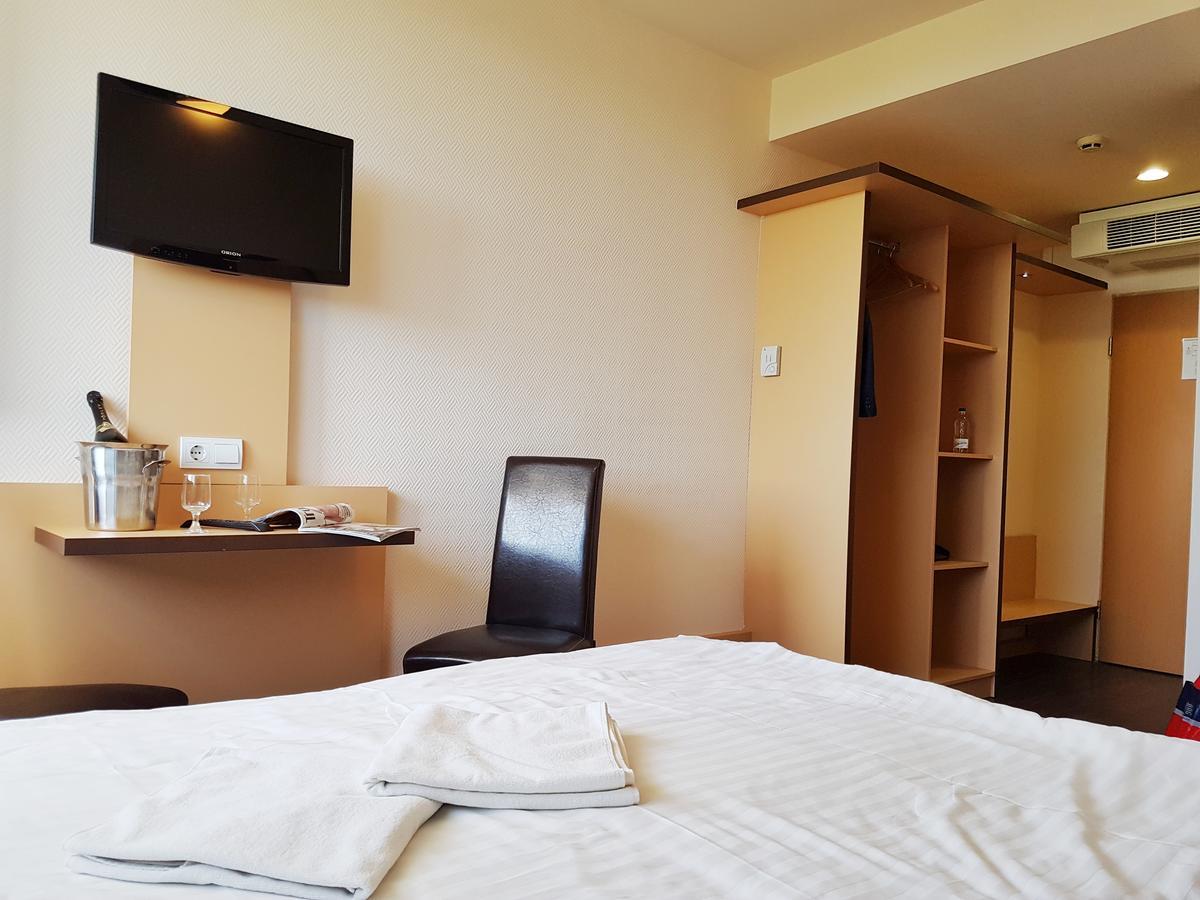 Hotel Pest Inn Budapest Ngoại thất bức ảnh