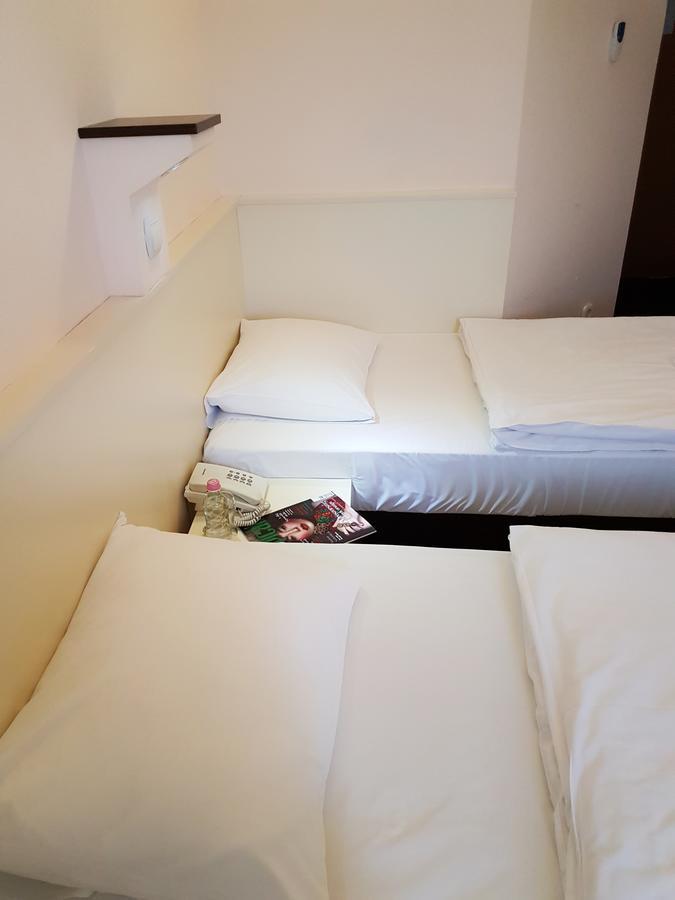 Hotel Pest Inn Budapest Ngoại thất bức ảnh